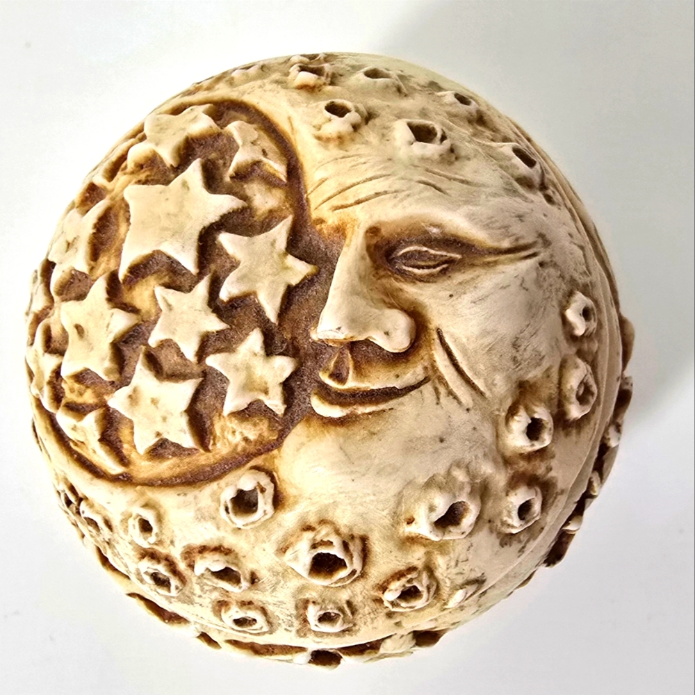 Adam Binder Moon Pot Box